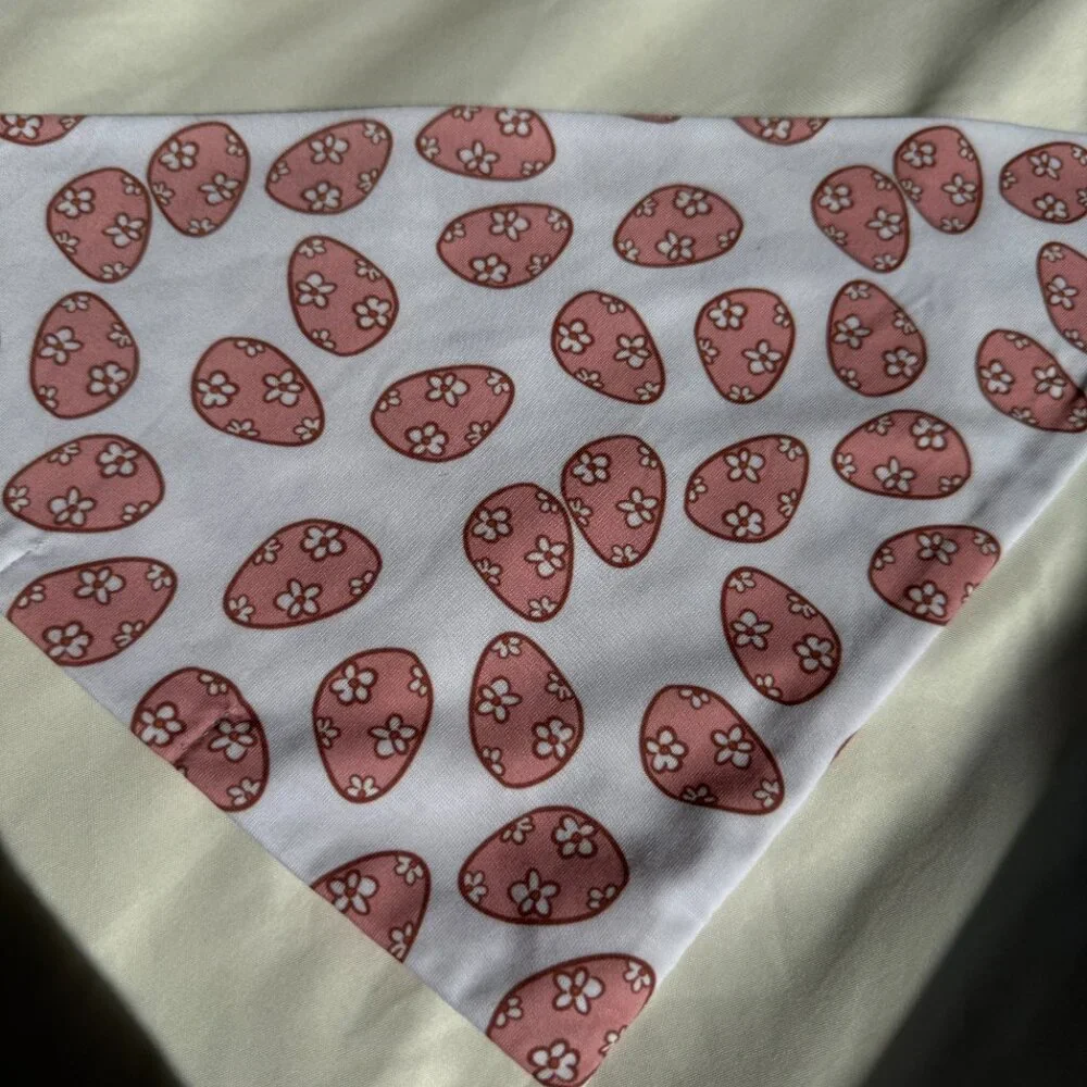 NWT Loic by Design Easter Egg Pattern Easter Dog Bandana, White and Pink, M